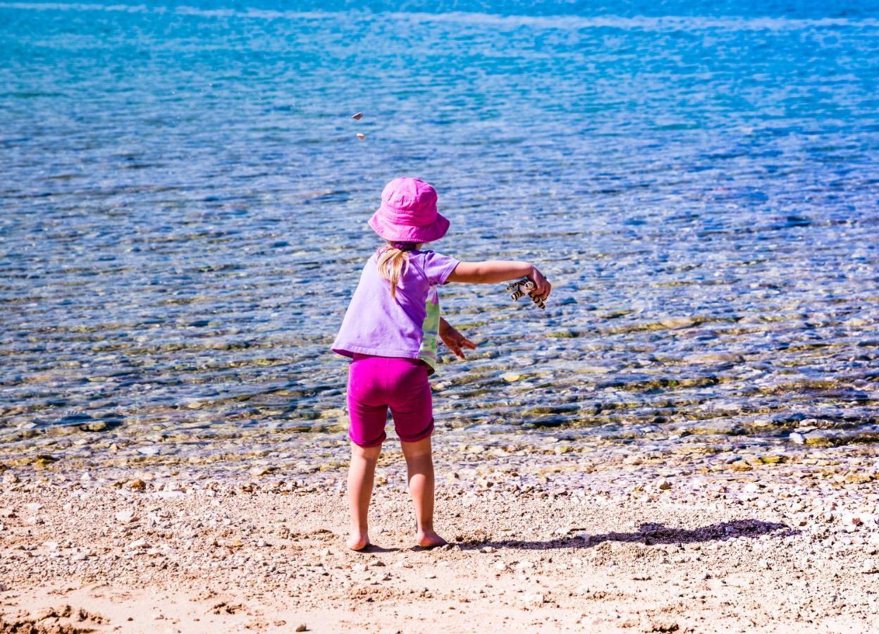Apartmani Dina Biograd Na Moru Exterior foto
