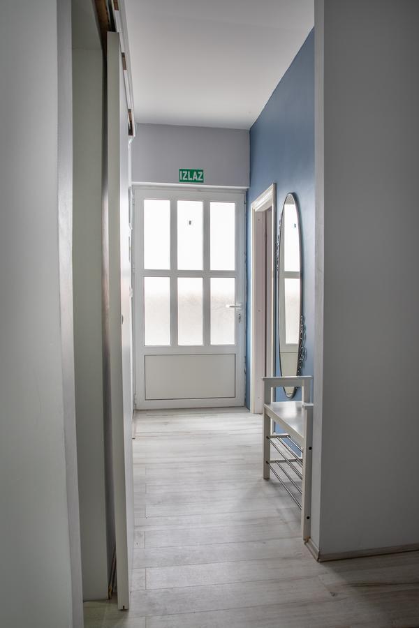 Apartmani Dina Biograd Na Moru Exterior foto