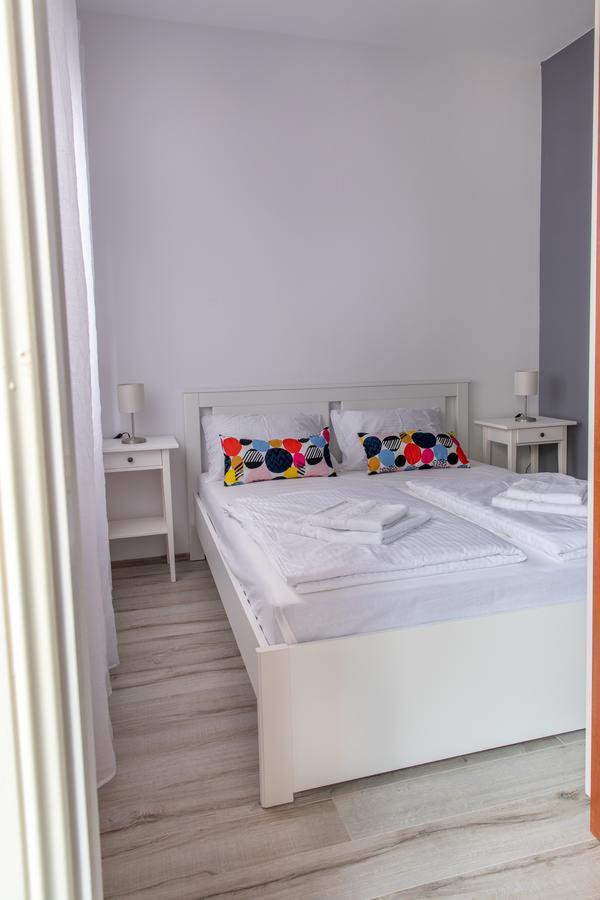 Apartmani Dina Biograd Na Moru Exterior foto