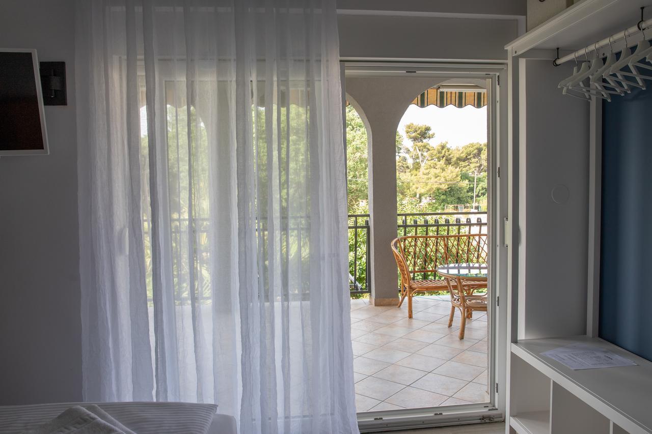 Apartmani Dina Biograd Na Moru Exterior foto