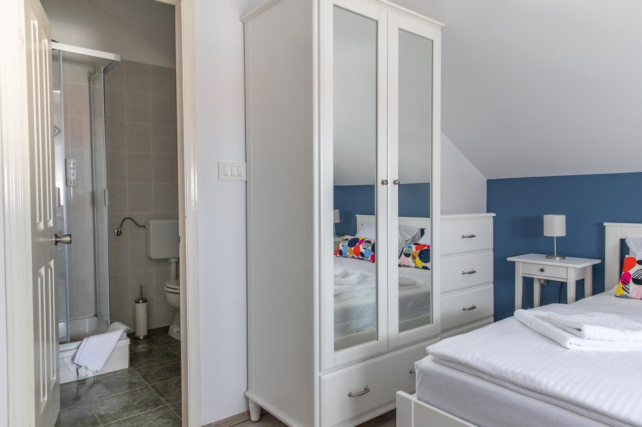 Apartmani Dina Biograd Na Moru Exterior foto